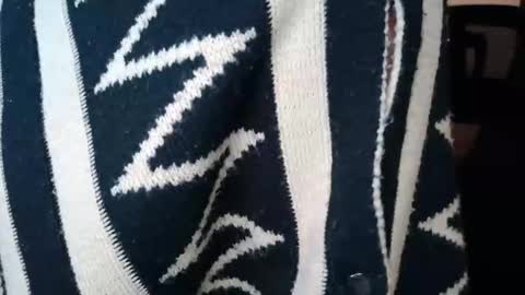   online show from November 8, 3:39 pm