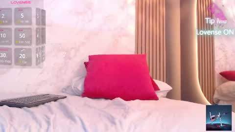 THAYSSA ROSS online show from July 17, 5:38 pm