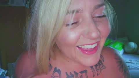 theauroramae -  online show from July 5, 3:13 am