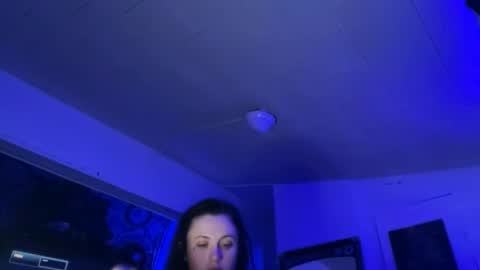 thejennataylor online show from March 1, 9:31 am