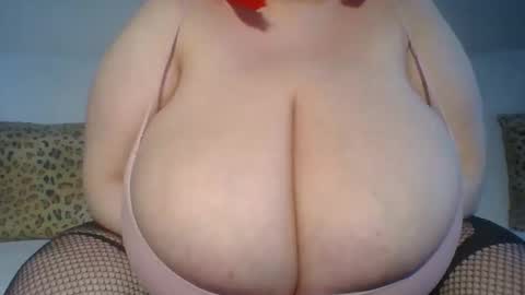Snapshot of thekinkyangel chatting on February 19, 8:01 am Kinky Angel online show from February 19, 8:01 am