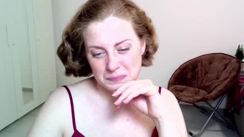 Snapshot of theladysblush chatting on January 10, 2:34 pm Ella online show from January 10, 2:34 pm