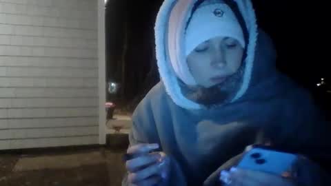 Little Bambii online show from December 22, 12:39 am