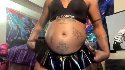 Snapshot of themoodywitch chatting on October 29, 10:12 pm the moody witch online show from October 29, 10:12 pm