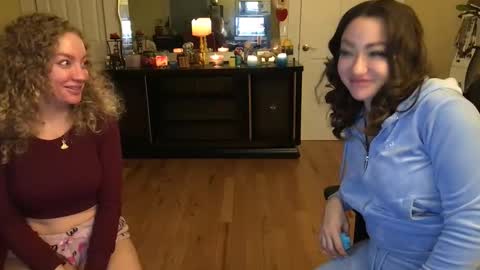 Cach Nelson online show from January 2, 7:44 am