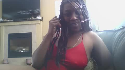 Snapshot of thenaturalgoddess chatting on January 6, 5:27 pm TheNaturalGoddess online show from January 6, 5:27 pm