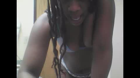 Snapshot of thenaturalgoddess chatting on February 3, 4:31 pm TheNaturalGoddess online show from February 3, 4:31 pm