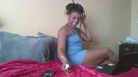 Snapshot of thenaturalgoddess chatting on December 20, 5:51 pm TheNaturalGoddess online show from December 20, 5:51 pm