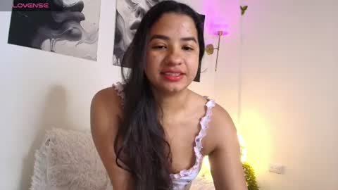 thepeach_ online show from June 26, 9:32 am