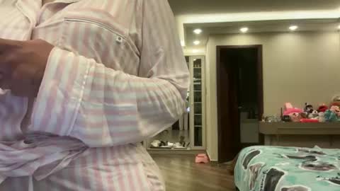 therealcamilabaddie online show from November 19, 11:16 pm