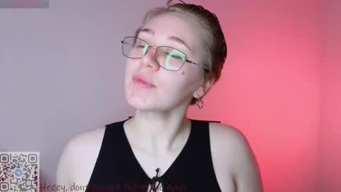 Lucia online show from February 23, 8:47 am