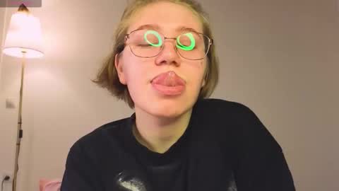 Lucia online show from January 13, 5:35 am