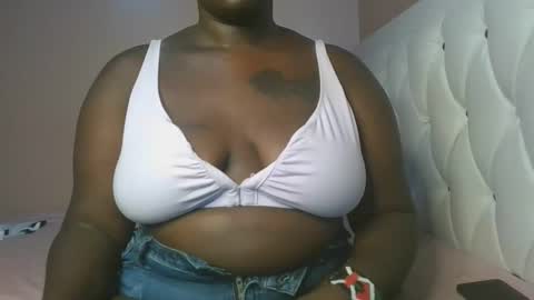 Snapshot of thick_godess chatting on October 16, 7:55 am thick_godess online show from October 16, 7:55 am