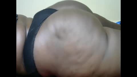 thick_queenn online show from February 12, 12:37 am
