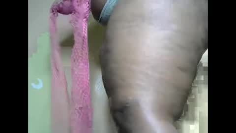 thick_queenn online show from November 10, 12:17 am