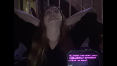 Ariel online show from February 5, 6:04 pm