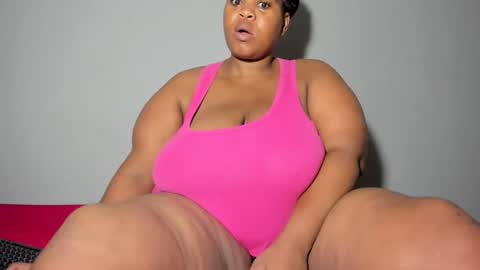 thickleeyanax online show from February 20, 2:29 am