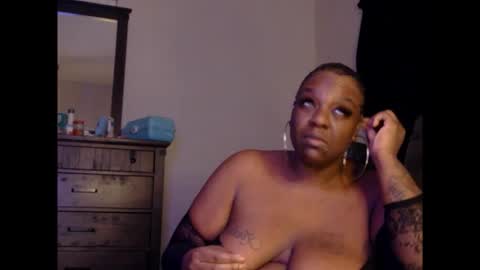 Thickumzz41 online show from April 30, 10:42 am