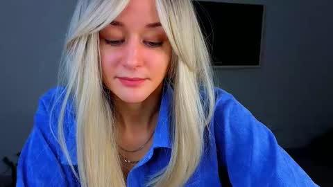 thief_of_hearts_ online show from October 28, 9:52 pm