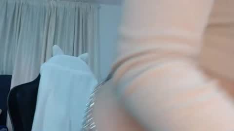 sara online show from July 21, 2:01 am