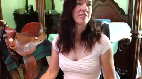 ThornburyRose online show from June 22, 5:21 pm