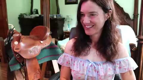 ThornburyRose online show from June 14, 7:47 pm