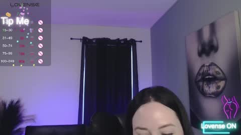 Snapshot of tiabellaxxx chatting on October 6, 10:47 pm Tia Bella online show from October 6, 10:47 pm