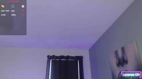 Tia Bella online show from March 17, 8:57 pm