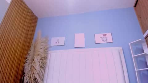 Snapshot of tiana_glowxxx chatting on September 23, 12:36 pm Tiana online show from September 23, 12:36 pm