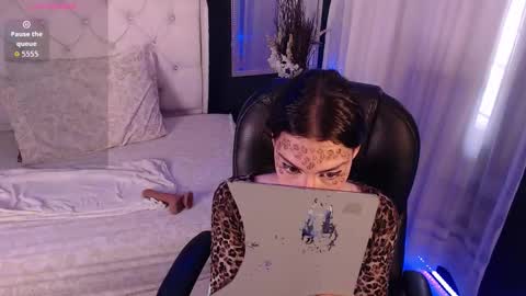 Snapshot of tiana_scot chatting on October 15, 2:30 pm LIA online show from October 15, 2:30 pm