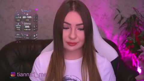 Snapshot of tianna_me chatting on October 6, 10:47 pm tianna_me online show from October 6, 10:47 pm