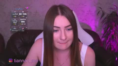 Snapshot of tianna_me chatting on September 23, 6:28 pm tianna_me online show from September 23, 6:28 pm
