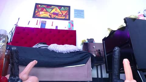 Snapshot of tifanny_nails chatting on September 19, 12:59 pm Tifanny Nails online show from September 19, 12:59 pm