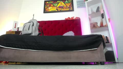 Snapshot of tifanny_nails chatting on October 3, 1:38 pm Tifanny Nails online show from October 3, 1:38 pm