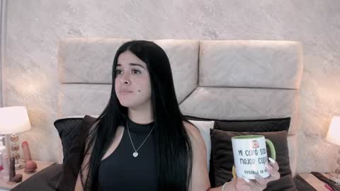 Snapshot of tifany__ross chatting on January 7, 7:49 pm Tiff3 online show from January 7, 7:49 pm
