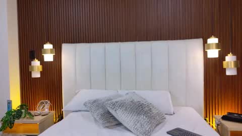 Dana Montoya online show from March 6, 8:04 pm