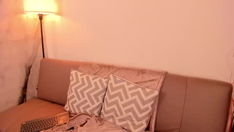  GENESIS-JEN  online show from March 6, 5:30 pm