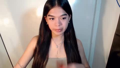 Tayra online show from May 9, 6:43 pm