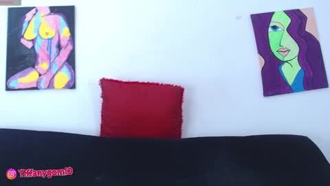 Snapshot of tiffany_gomez9 chatting on December 27, 10:48 pm Tiffany online show from December 27, 10:48 pm