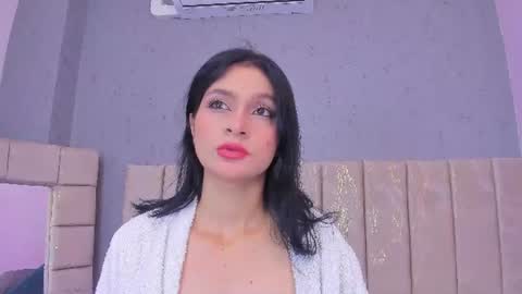 tiffany_mendez online show from July 25, 12:12 pm