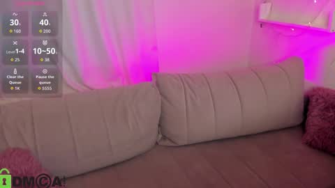 tiffany_robinson online show from February 27, 3:50 am