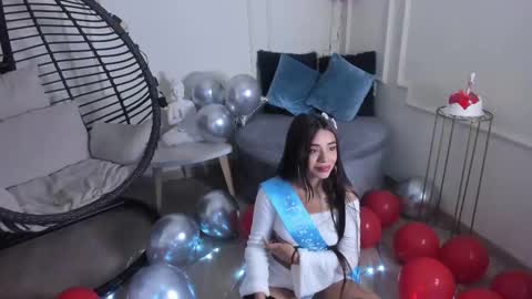 tiffany_sander online show from February 12, 4:12 am