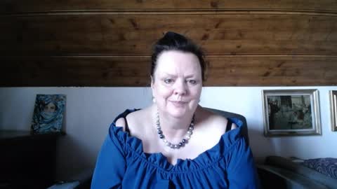 TiffanyMature online show from April 29, 5:30 pm