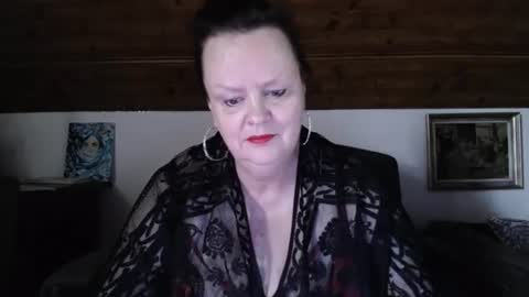 TiffanyMature online show from July 23, 7:05 am