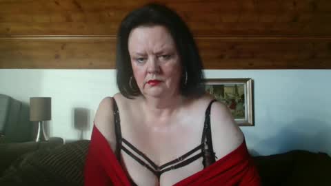 TiffanyMature online show from October 22, 7:13 am