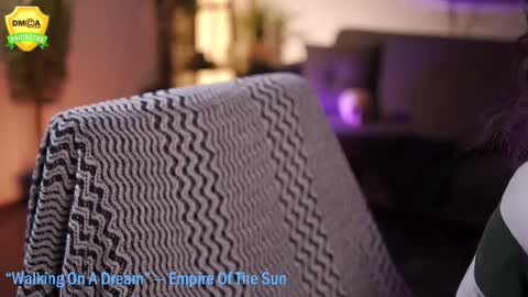 tiffanyriox online show from October 29, 2:05 am