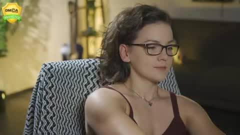 tiffanyriox online show from July 28, 1:47 am
