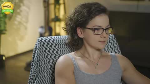 tiffanyriox online show from August 4, 1:44 am