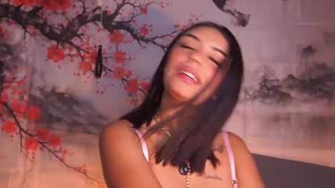 My name is Tiffany welcome  online show from July 16, 4:50 am