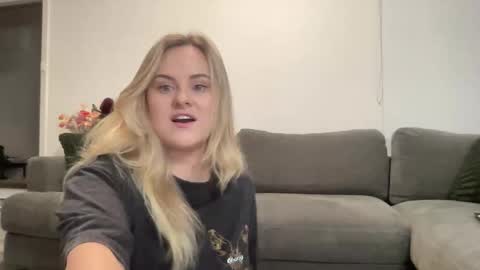 Lexi online show from June 11, 10:01 am